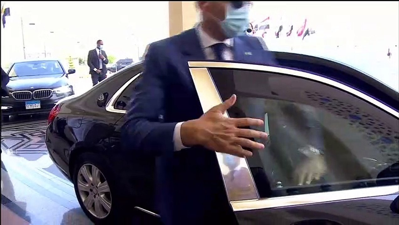 شاهد لحظة وصول االرئيس السيسي مقر احتفالية مصر بليلة القدر