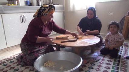 Hatay'ın "kömbe"si bayram imecesiyle ağızları tatlandıracak(2)