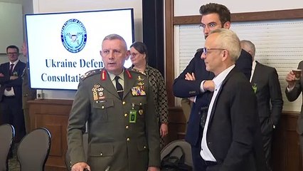 Rusia afirma que destruyó depósitos de armas occidentales, Ucrania reconoce avance ruso
