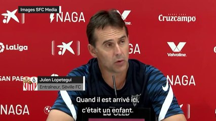 Julen Lopetegui : "C'est normal que des clubs s'intéressent à Koundé"
