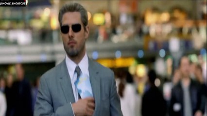 A cab driver becomes the hostage of a professional assassin as he goes from killing to killing!!