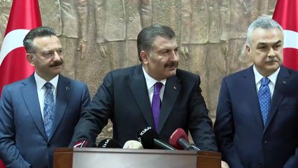 "Maske kullanım zorunluluğu uçakları kapsayacak mı?" sorusuna Bakan Koca'dan yanıt