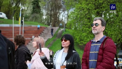 أوكرانيا تسقط "تمثال الصداقة" مع روسيا