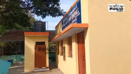 "ஊழல் ஸ்ட்ராங்; பில்டிங் வீக்" மதில் சுவர் இடிந்து விபத்து; மக்கள் ஓட்டம்!