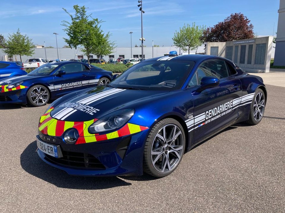 Découvrez les nouvelles Alpine  de la gendarmerie de la Drôme