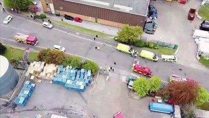 Watch firefighters tackle roof fire at Signature Flatbreads in Dunstable