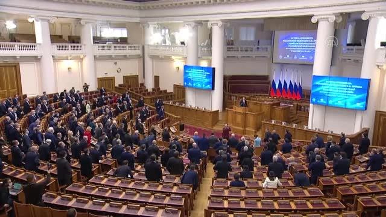 ST. PETERSBURG - Putin'den "yıldırım hızında misilleme" tehdidi