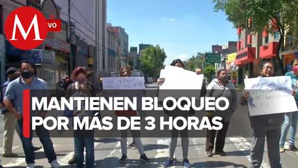 Continúa el bloqueo por parte de padres de familia de la secundaria #42