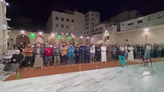 Tarihi Büyük Ömer Camisi'nde Kadir Gecesi idrak edildi