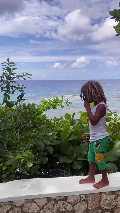 Yannick Noah et ses enfants en vacances à la Jamaïque.