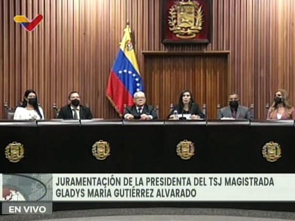 Pdta. del TSJ Gladys Gutiérrez Alvarado presenta a la nueva junta directiva de la institución