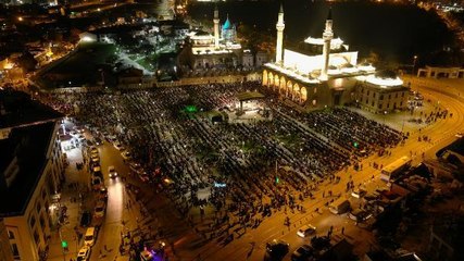 KONYA'DA KADİR GECESİ'NDE ON BİNLER ELLERİNİ SEMAYA AÇTI