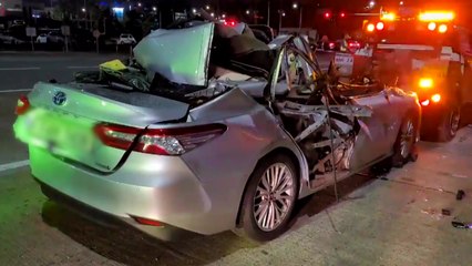 중부고속도로에서 승용차·화물차 추돌...40대 운전자 숨져 / YTN