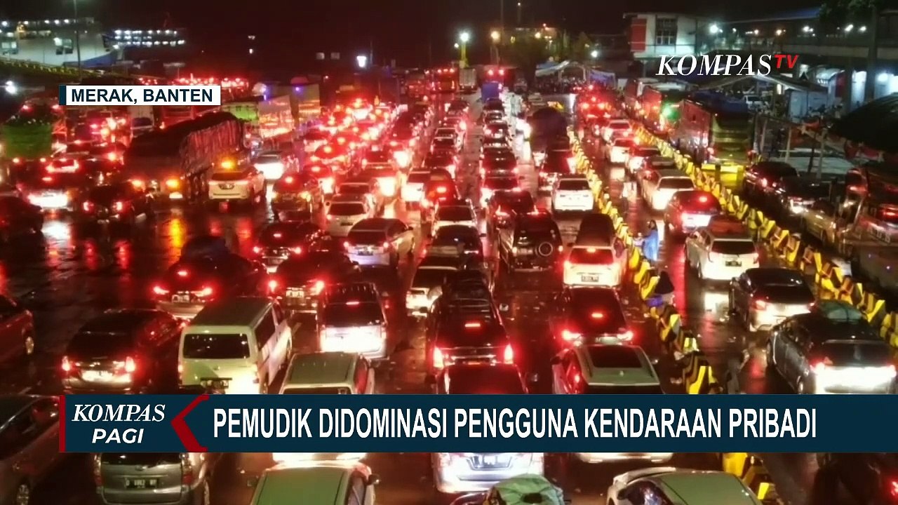 Pelabuhan Merak Membludak, Volume Kendaraan di Pintu Tol Merak Picu Kemacetan