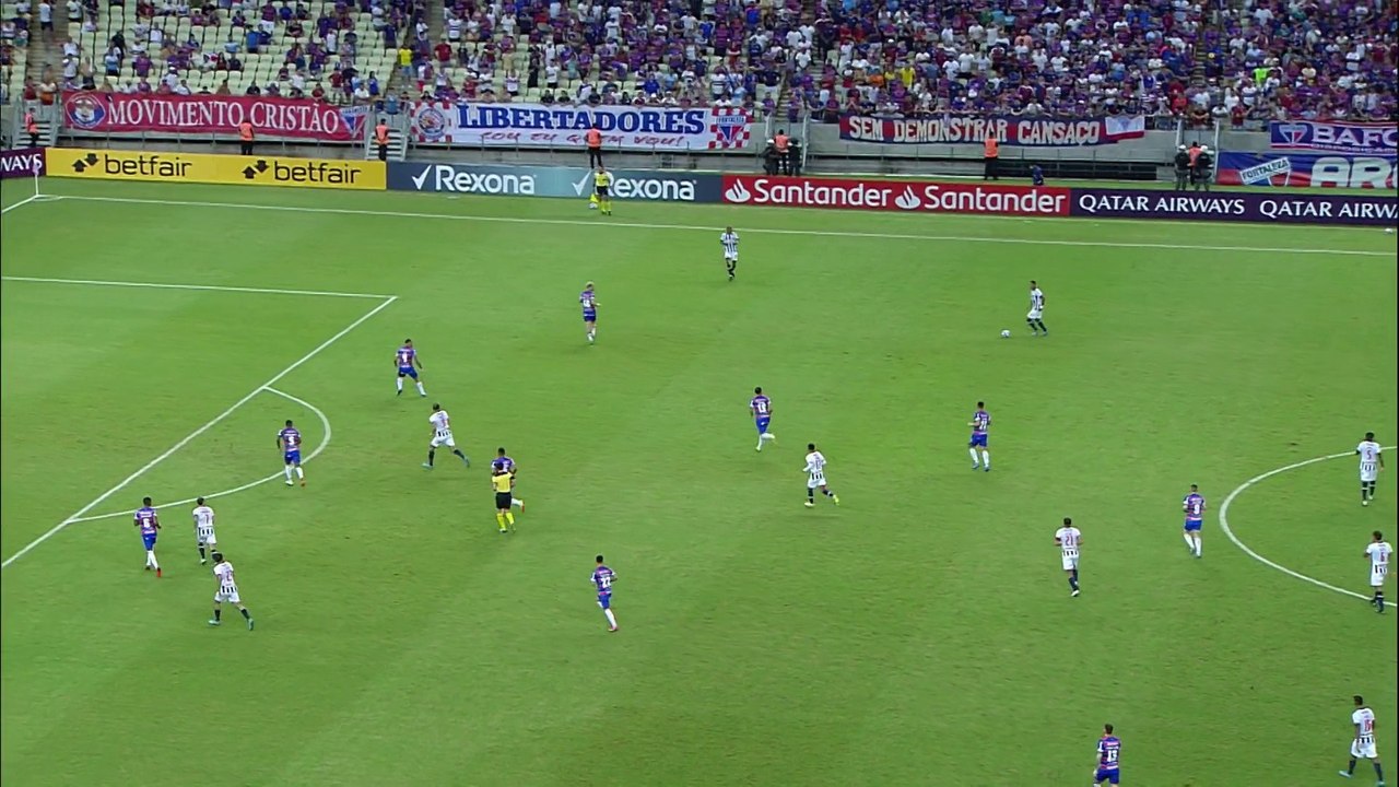 Fortaleza v Alianza Lima
