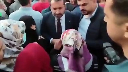 AKP’li Elazığ Belediye Başkanı'ndan depremzedeye: Önceki evinde duşakabin mi vardı?