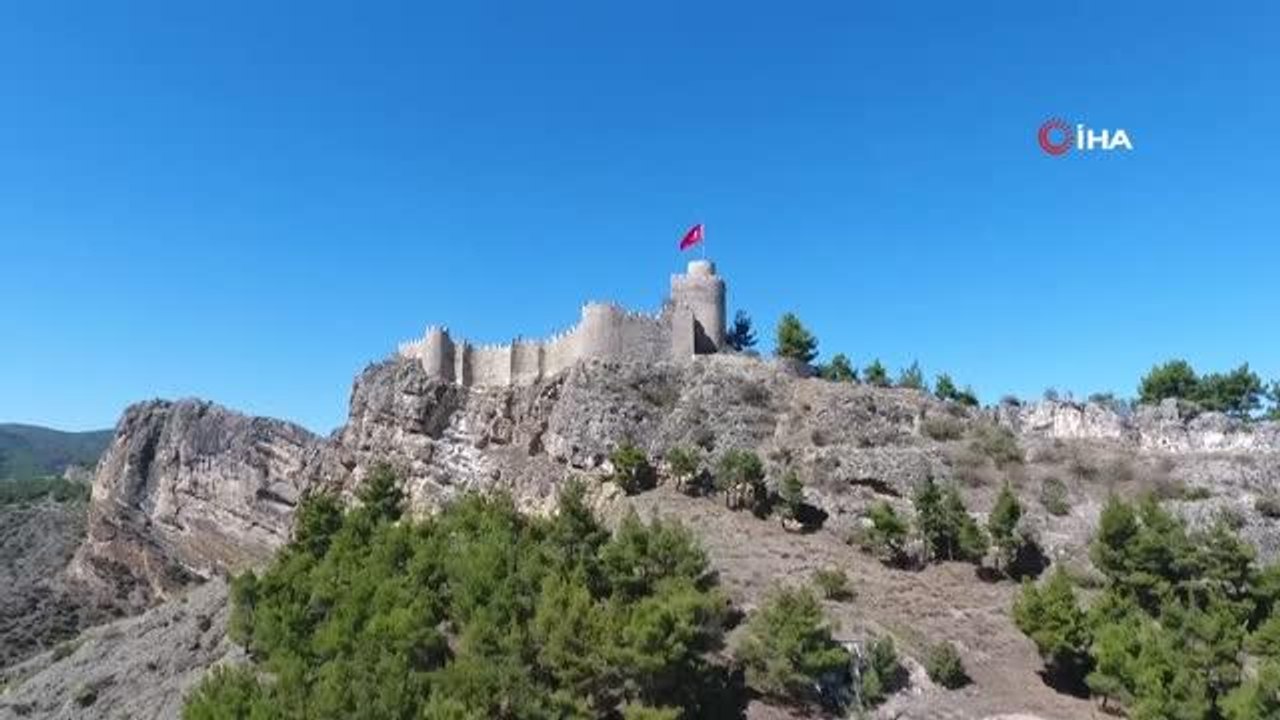 İhtişamını Osmanlı'dan alan Boyabat Kalesi