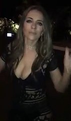 Elizabeth Hurley 'embarrasses' friends with sweltering dance moves