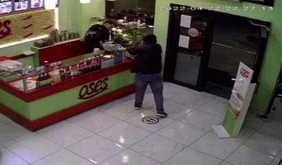 Müşteri gibi sipariş verdi, çiğköfteciyi kurşuna dizdi... O anlar kamerada