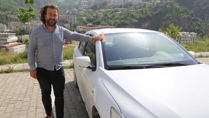 Otomobiline saldırı düzenlendiğini sandı, kameraları izleyince küçük çocuğun canını kurtarmaya çalıştığını öğrendi