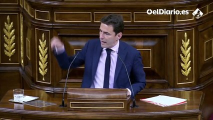 Pedro Casares (PSOE), al PP: "¿De verdad se creen tan dignos después de haber saqueado a este país con comisiones indignantes?"