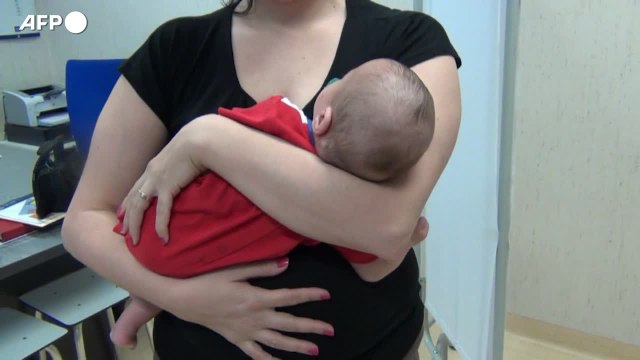 Ai figli il cognome dei due genitori, non solo del papa'