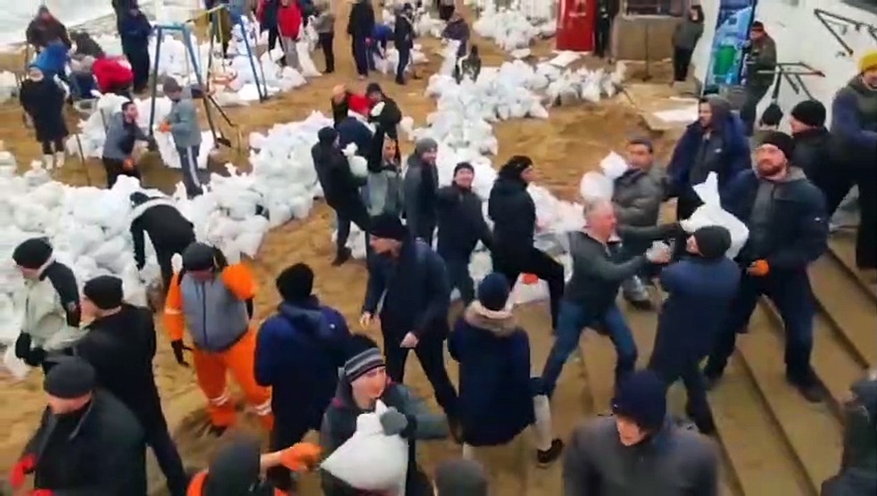 Respect to Pink Floyd, Glory to Ukraine! Hey Hey for supporters of Ukraine all over the world!