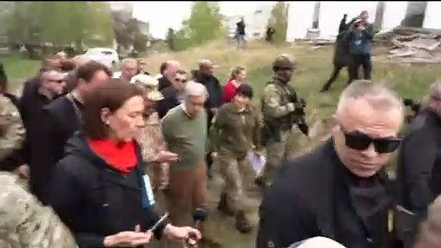 Guterres visita Ucrânia e apoia investigação