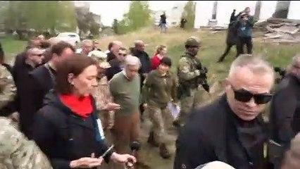 Guterres visita Ucrânia e apoia investigação