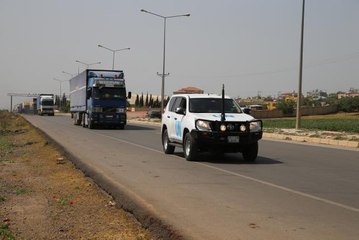 BM'den İdlib'e 73 tır insani yardım
