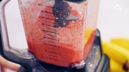 Rafraîchissez-vous avec un smoothie aux fraises de saison !