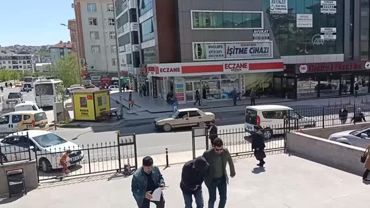 Tartıştığı eski eşi tarafından silahla vurulan kadın hayatını kaybetti