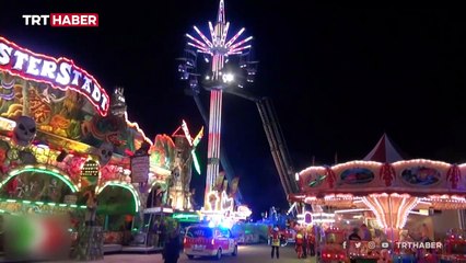 Almanya'da 25 metre yükseklikte 1 saat asılı kaldılar