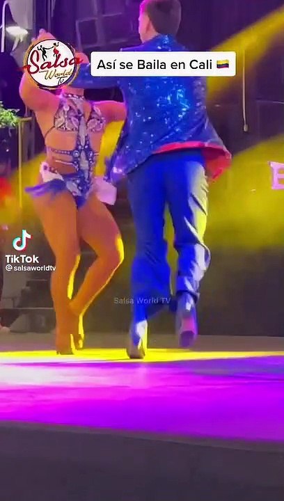 EL QUE MENOS BAILA EN CALI......****THE ONE WHO DANCES LESS IN CALI......****