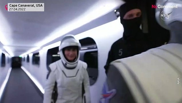 بدون تعليق: شركة سبيس إكس ترسل أربعة رواد فضاء إلى محطة الفضاء الدولية