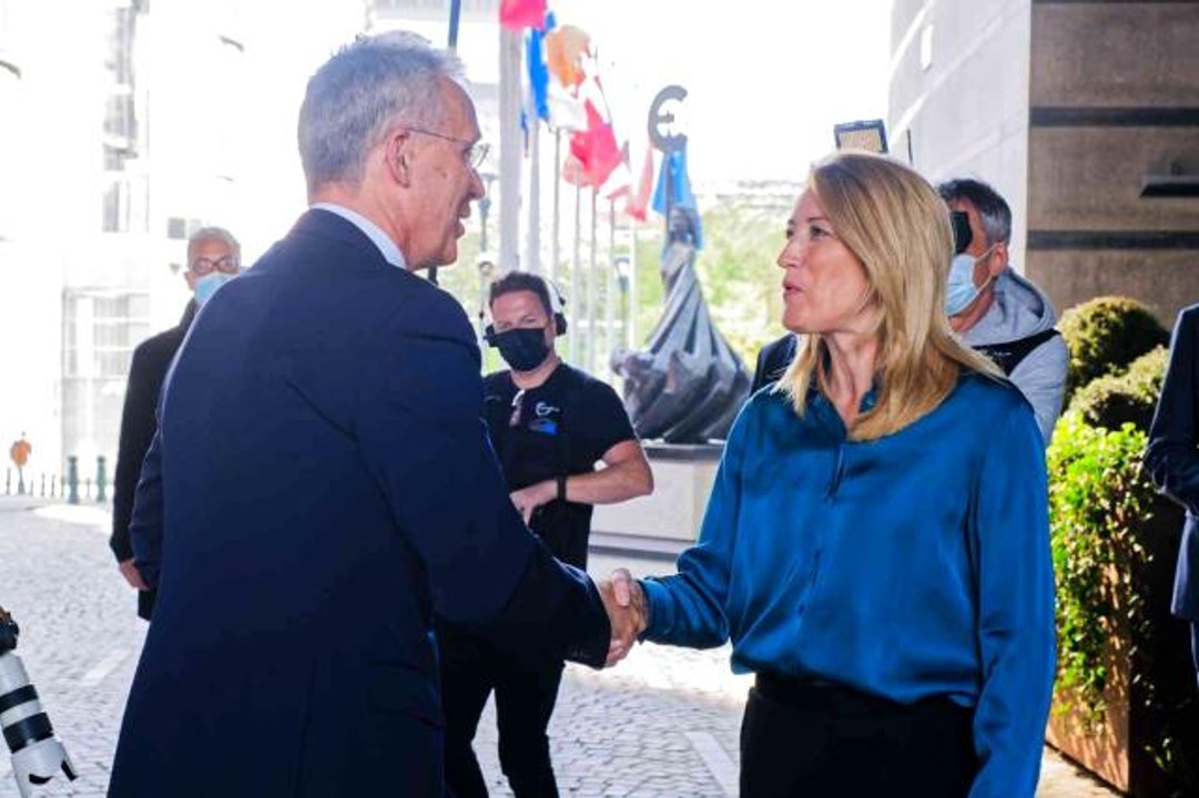 NATO: "Finlandiya ve İsveç NATO'ya üyelik başvurusunda bulunursa memnuniyetle karşılanacak"