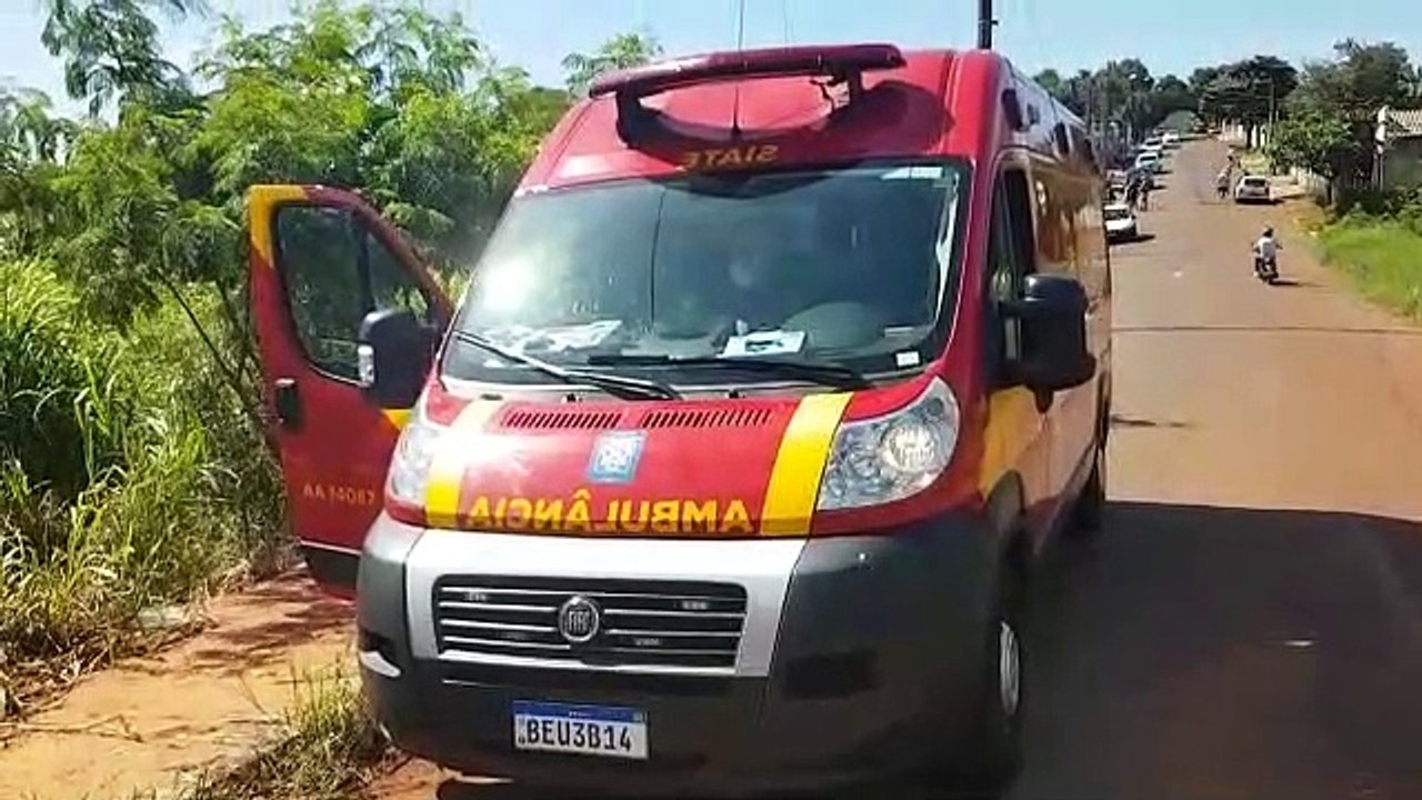 Homem de 42 anos fica ferido após colisão de trânsito no Bairro Floresta, em Cascavel