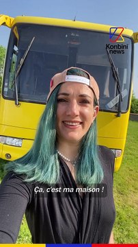 Vivre dans un car, ça vous fait rêver ? Charlène le fait, et en famille ! | REPORTAGE