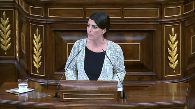 Olona acusa a Batet de prostituirlo y ella le afea la falta de respeto y elegancia