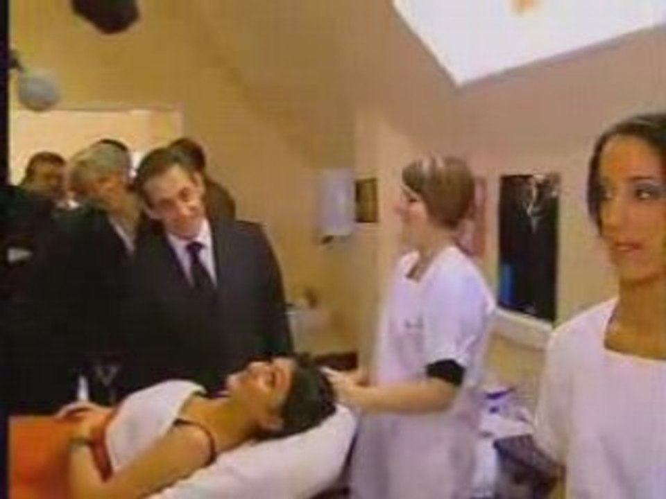 Une esthéticienne refuse de saluer Sarkozy