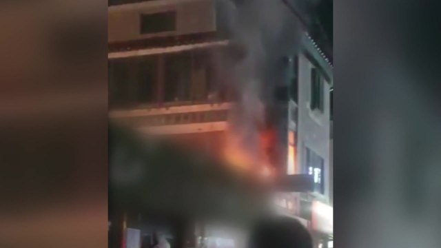 서울 신당동 아파트 상가 정화조 폭발...화재도 잇따라 / YTN