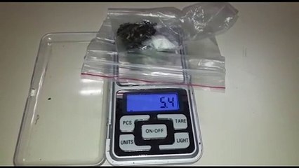 Jovem é encontrado pelo Choque portando crack na Av. Brasil