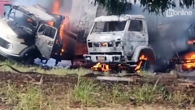 Caminhões são destruídos por incêndio na zona rural; veja