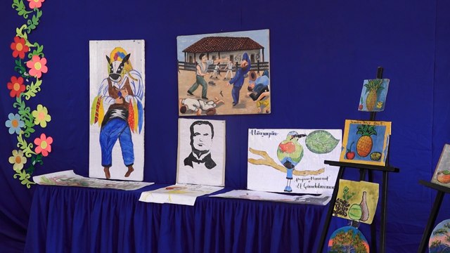 Estudiantes del Ramírez Goyena desarrollan exposición de artes plásticas