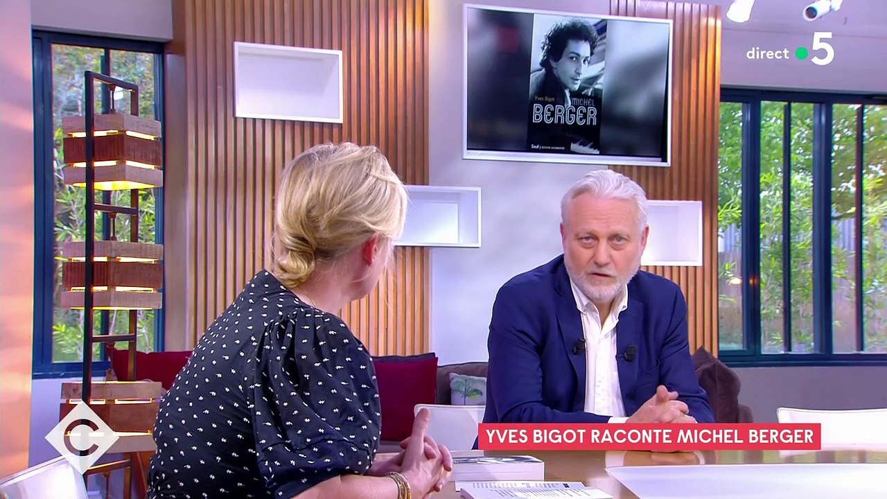 Yves Bigot évoque les derniers mois de la vie de Michel Berger sur le plateau de "C à Vous"
