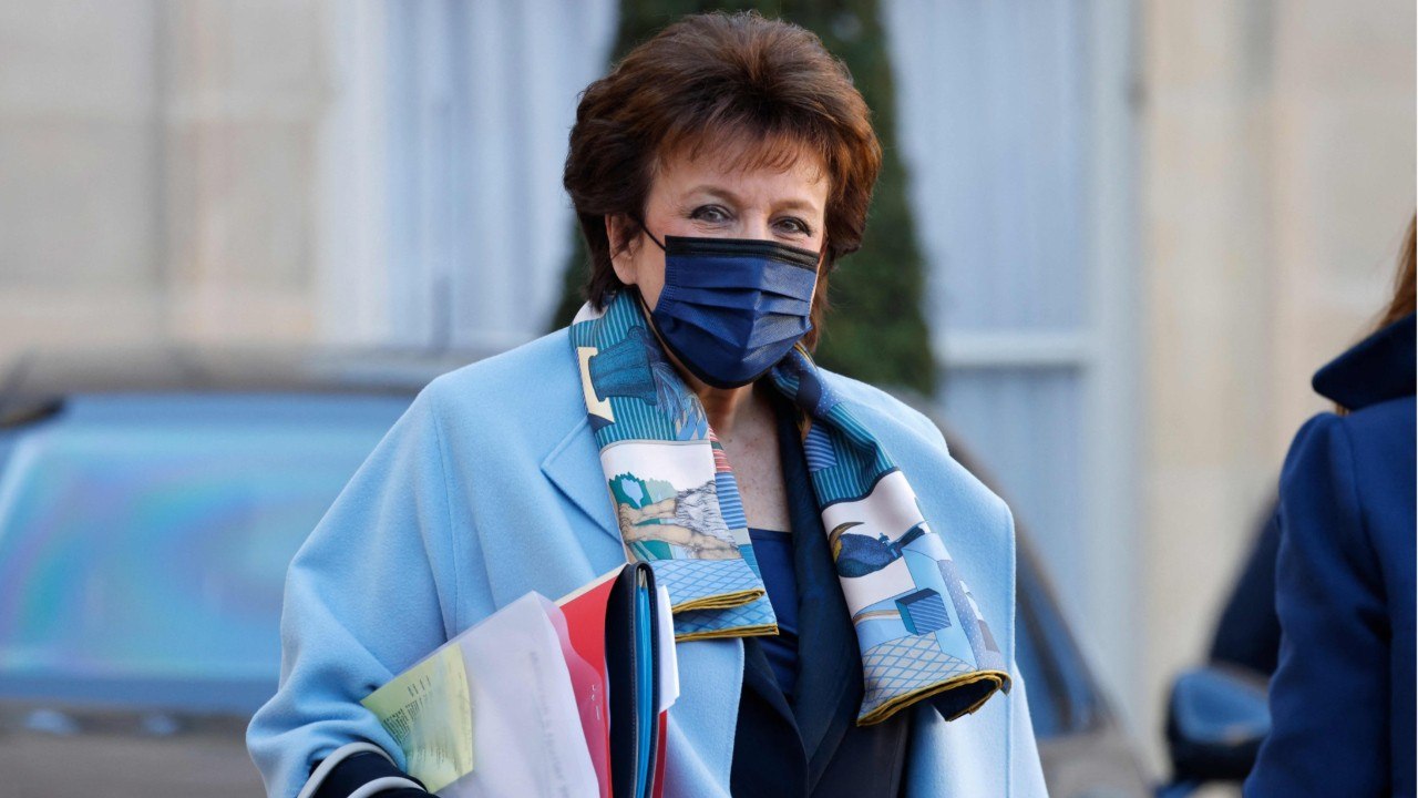 GALA VIDEO - « Merde pour mes billets d’avion ": Roselyne Bachelot chagrinée par le remaniement ajourné
