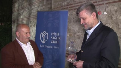 Evsiz vatandaşlara sahip çıkan imama "iyilik" ödülü