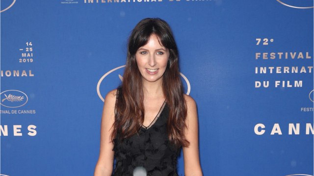 FEMME ACTUELLE - Il y a toujours un endroit qui nous fait penser à lui : Clémence Rochefort revient avec émotion sur l’absence de son père, Jean Rochefort