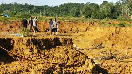 Doze mortes em mina de ouro na Indonésia