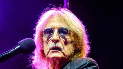 GALA VIDEO - Christophe, sa compagne raconte ses derniers jours : “Le Samu est intervenu de force”